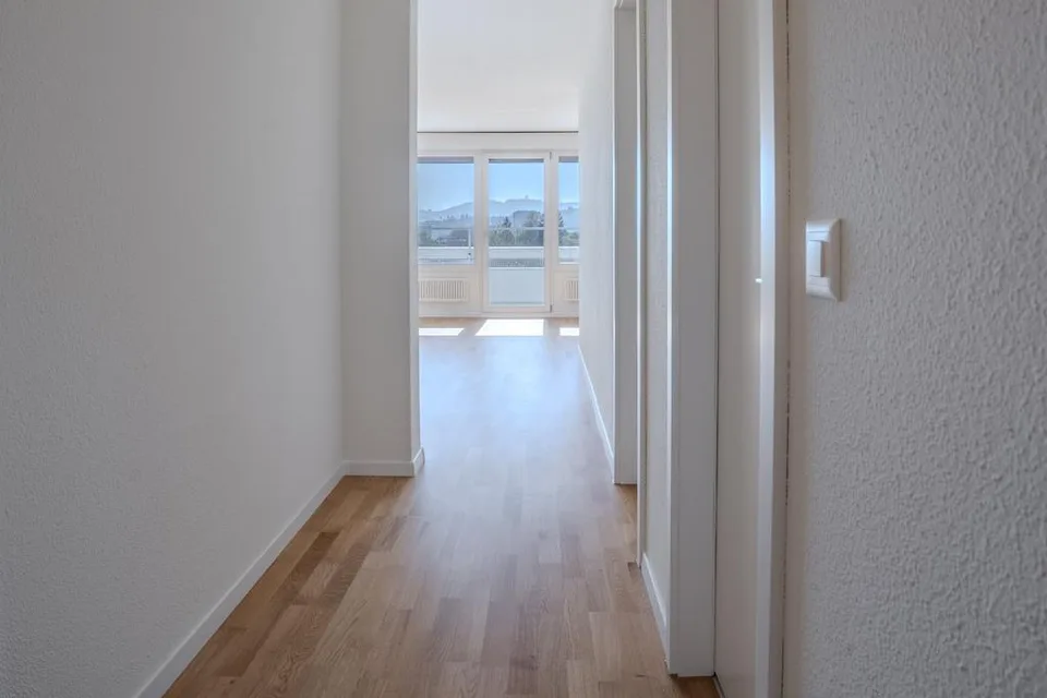 Renovierte 4-Zimmerwohnung zu vermieten – Foto 7 von 12