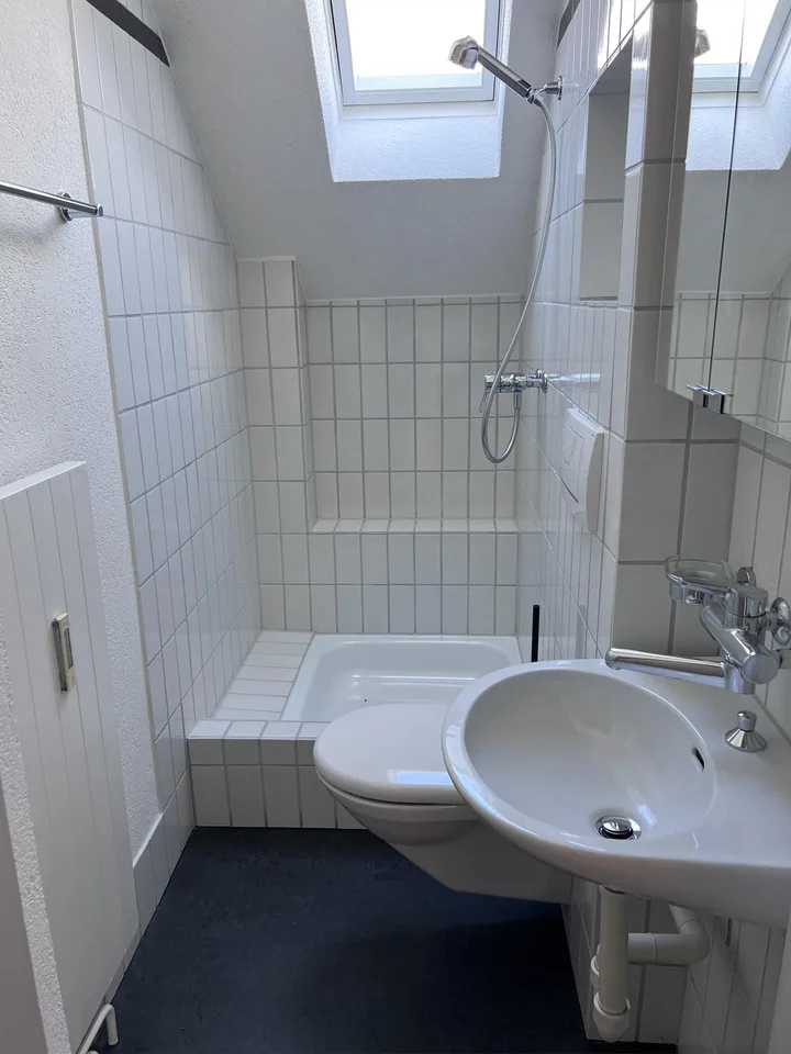 6-Zimmer Dachwohnung – Foto 13 von 15