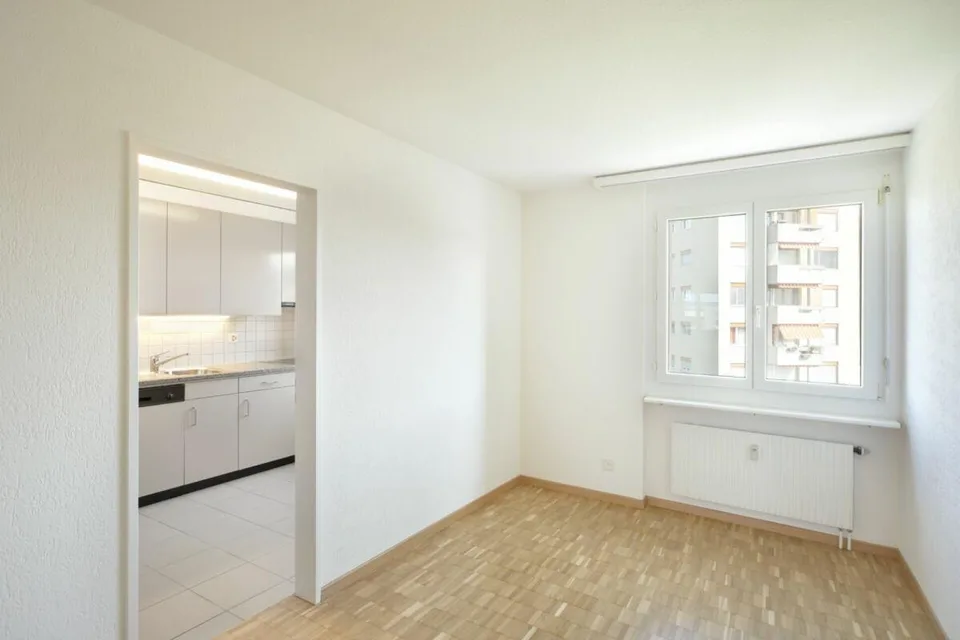 Grosszügige 3.5 Zimmerwohnung – foto 2 di 8