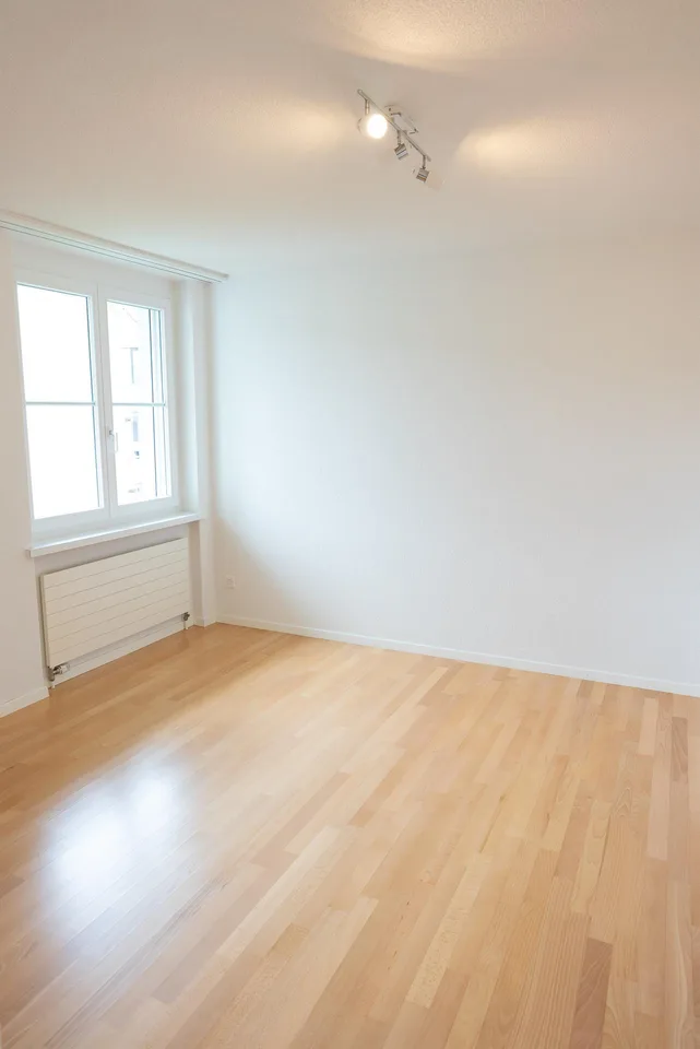 Schöne 3-Zi Wohnung an ruhiger und zentraler Lage – Foto 11 von 15