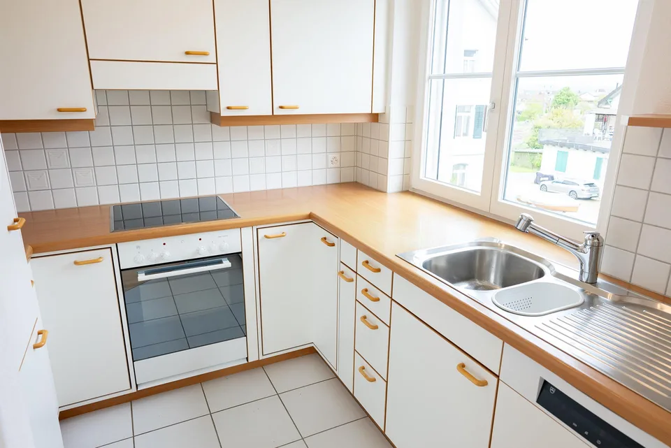 Schöne 3-Zi Wohnung an ruhiger und zentraler Lage – Foto 12 von 15