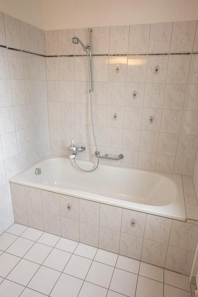 Schöne 3-Zi Wohnung an ruhiger und zentraler Lage – Foto 9 von 15