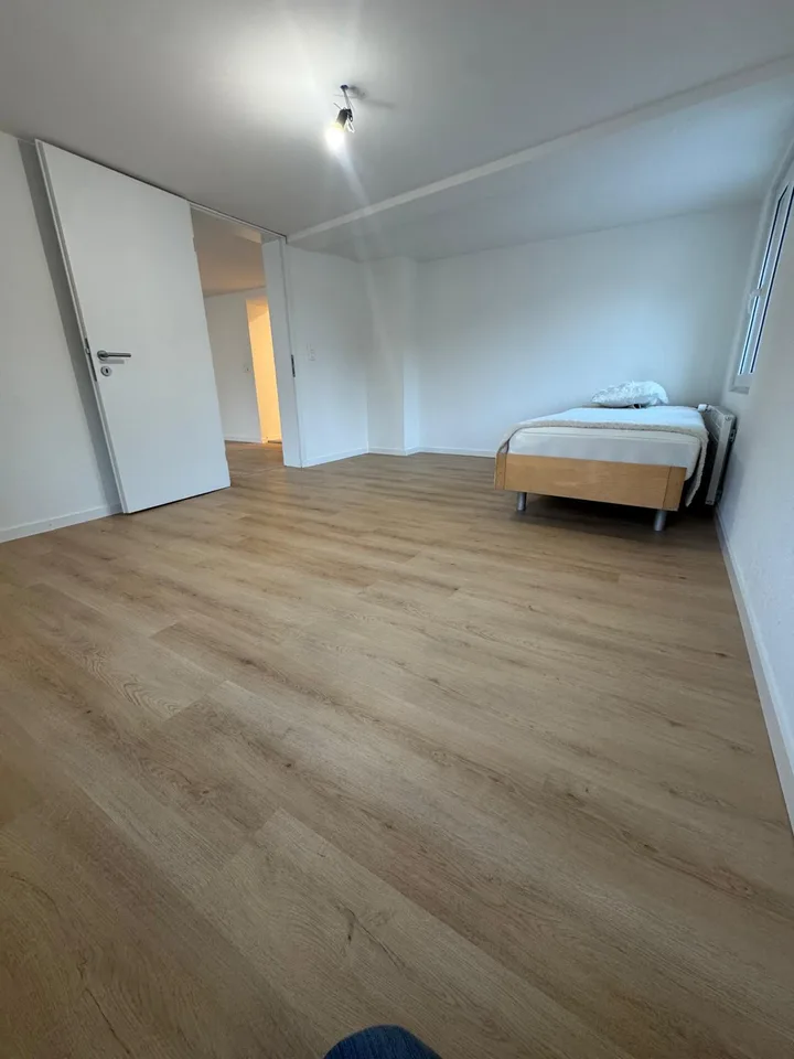 Moderne 3.5-Zimmer-Wohnung in Rothenhausen – foto 6 di 15