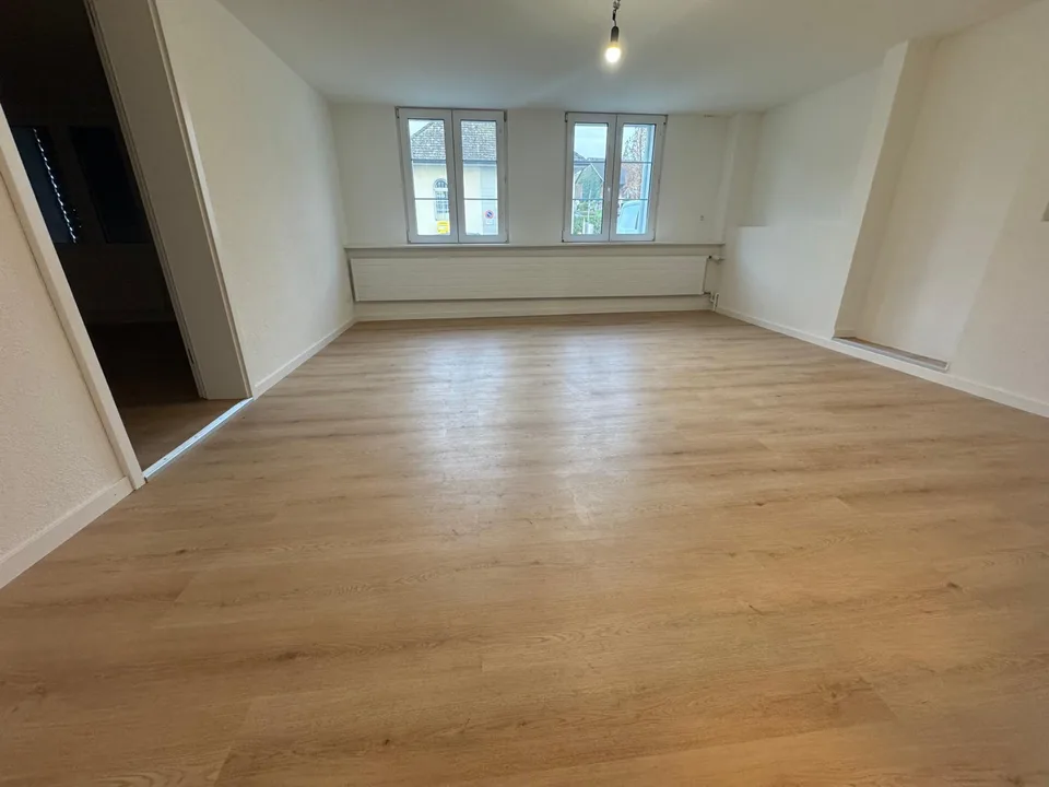 Moderne 3.5-Zimmer-Wohnung in Rothenhausen – foto 5 di 15