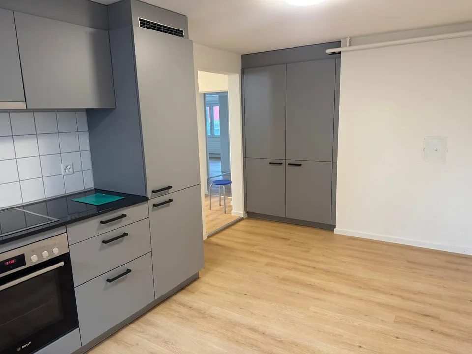 Moderne 3.5-Zimmer-Wohnung in Rothenhausen – foto 3 di 15