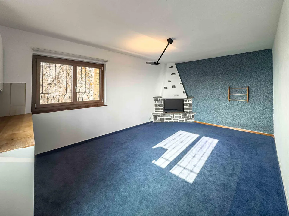 Grande casa unifamiliare nel verde ad Aranno – foto 4 di 9
