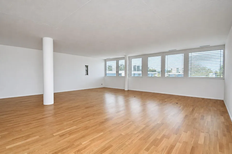 Moderne Gewerbefläche an zentraler Lage in Gümligen – foto 2 di 6