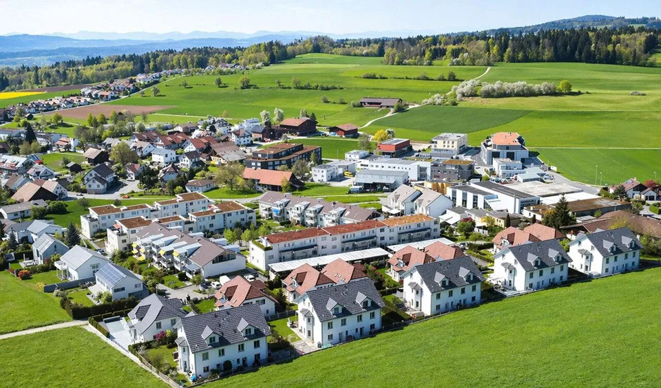 Helles Doppeleinfamilienhaus nahe Zürich mit viel Raum – Foto 7 von 8