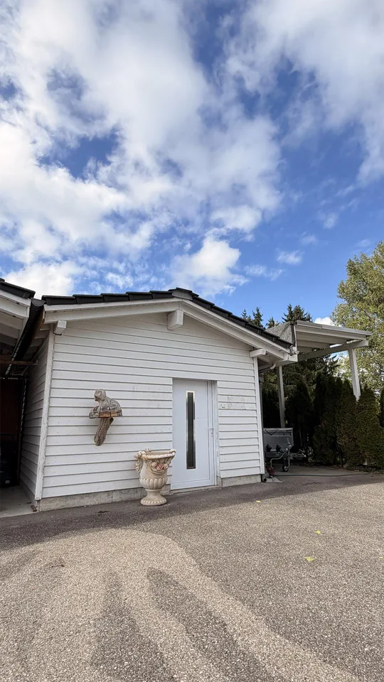 Grosszügiges Zweifamilienhaus mit 366 m² Wohnfläche und Alpenpanorama – Foto 6 von 15