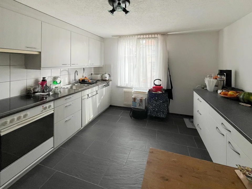 Zentral gelegenes Wohn- /Geschäftshaus – Foto 6 von 10