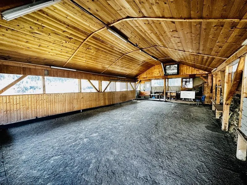 AVEC GRANDE SALLE, FORT POTENTIEL, PETIT PARADIS – Foto 2 von 6