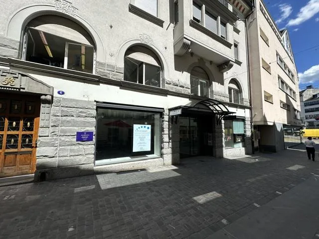 Laden in der Altstadt – photo 2 of 7