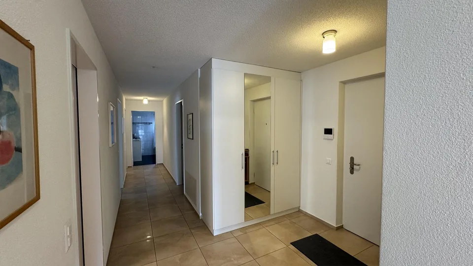 4.5-Zimmerwohnung mit Einstellplatz – Foto 3 von 7