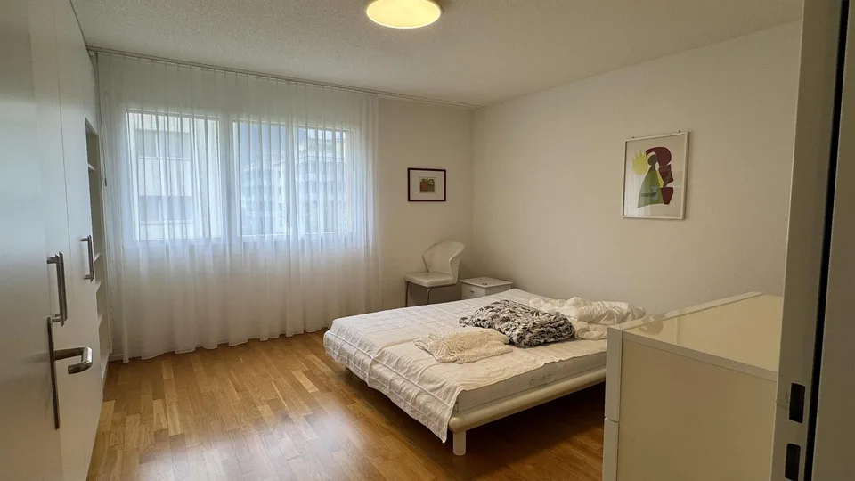 4.5-Zimmerwohnung mit Einstellplatz – Foto 4 von 7