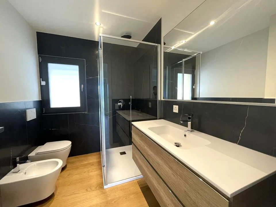 Appartement de 3,5 pièces avec vue panoramique merveilleuse – photo 8 sur 13