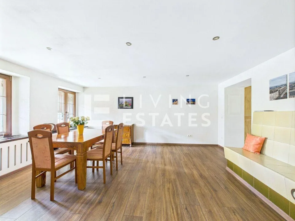 RUSTIKAL TRIFFT MODERN - EINE TRAUMHAFTE MAISONETTE – photo 2 of 18