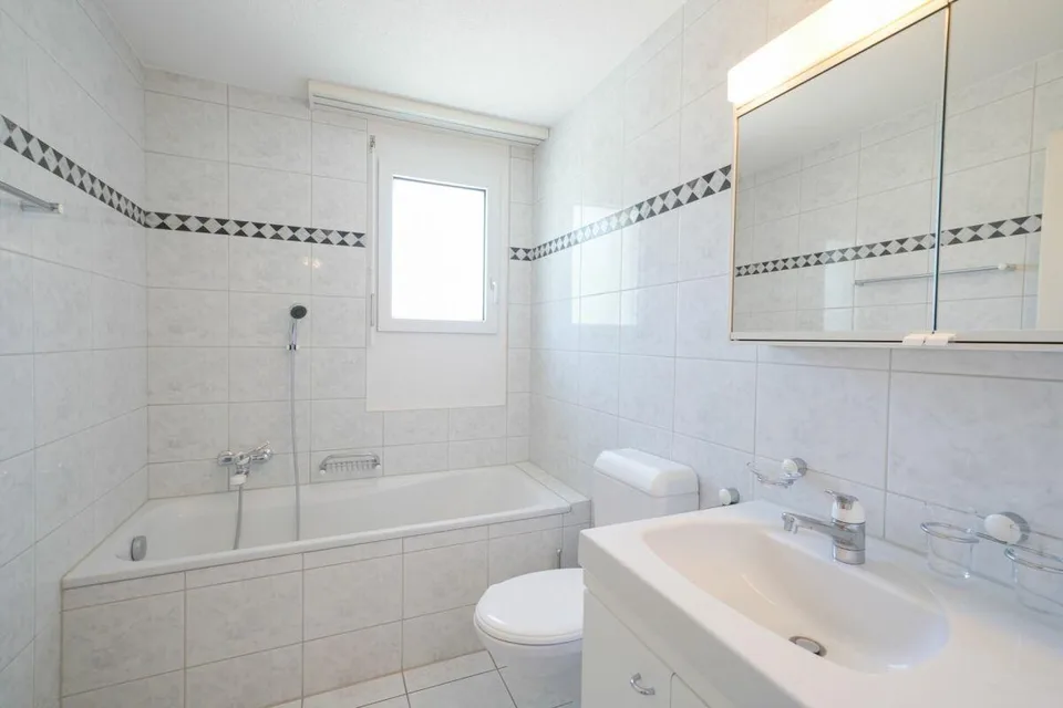 Attraktive 6.5-Zimmer-Maisonettewohnung - Wohnkomfort auf zwei Ebenen – Foto 5 von 9