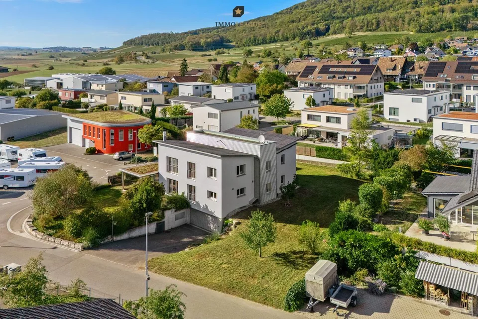 Wohnen, Gewerbe, Hobby: alle Möglichkeiten unter einem Dach. – photo 2 sur 9