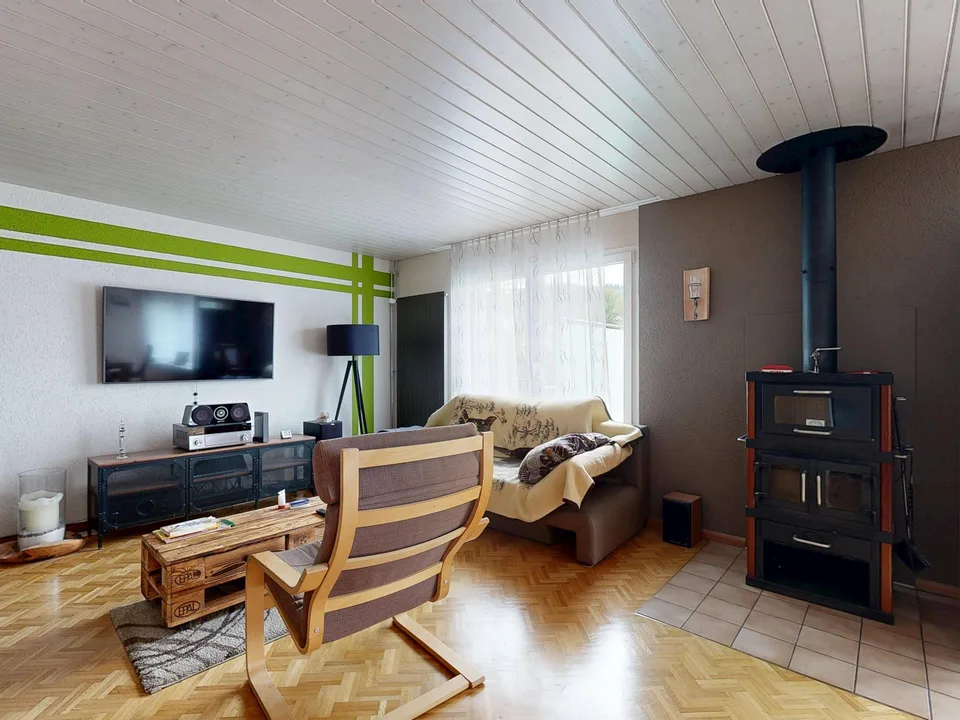 Familienfreundliches 5.5-Zimmer Doppeleinfamilienhaus – Foto 3 von 14