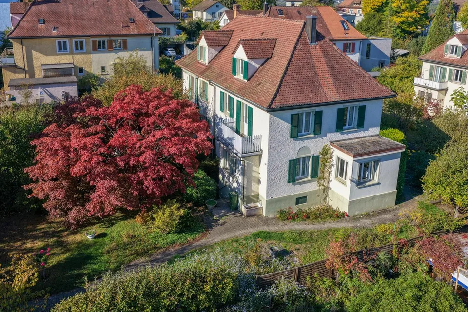 Casa a schiera con giardino spazioso in posizione privilegiata a Zelgli – foto 3 di 13