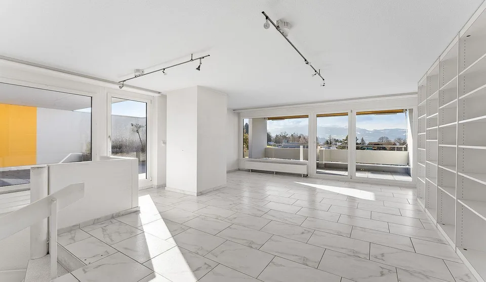 6.5-ZIMMER-ATTIKA-MAISONETTE – VIEL RAUM, VIEL POTENZIAL, BANKGEPRÜFT – Foto 8 von 16