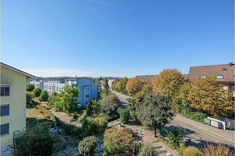 Appartement spacieux 3.5 pièces dans un emplacement extrêmement central et ensoleillé à Fislisbach près de Baden ! – photo 10 sur 13