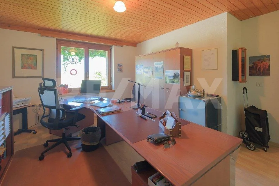 Grosszügige Dachmaisonette-Wohnung am Bauzonenrand – photo 8 sur 12
