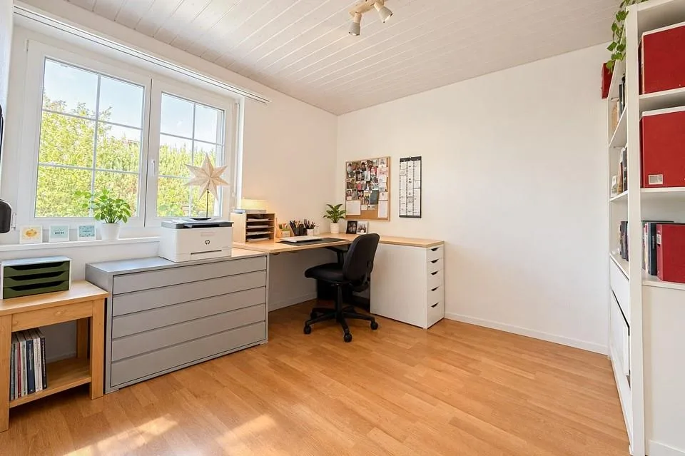 Ampia casa familiare di 5.5 locali con giardino e molta privacy – foto 9 di 13