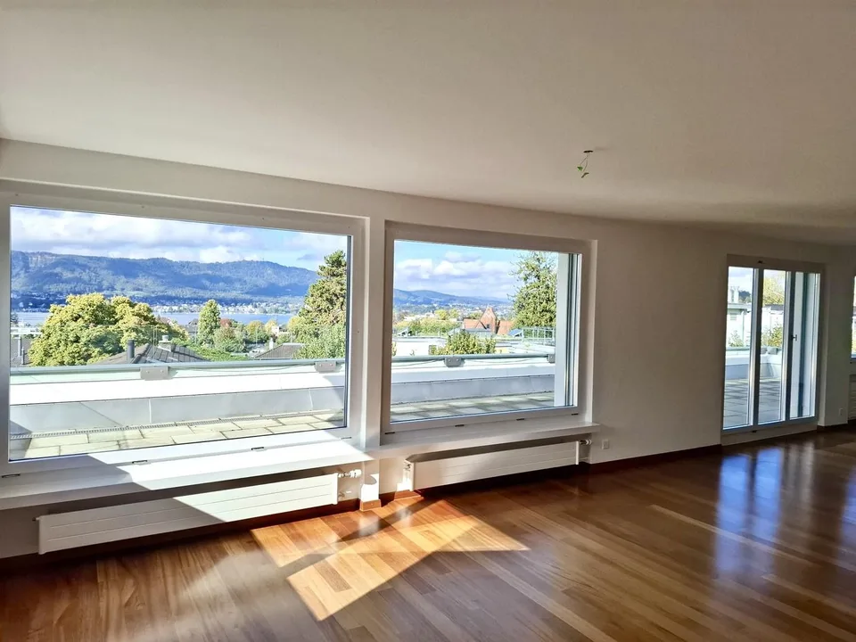 4½-Zimmer-Terrassenwohnung mit Seesicht in Zollikon – Foto 2 von 6