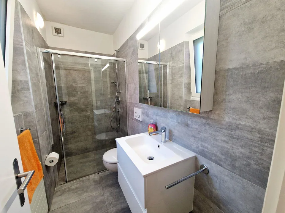 4 ½-Zimmer-Einfamilienhaus mit schönem romantischen und großem Gart... – Foto 8 von 17