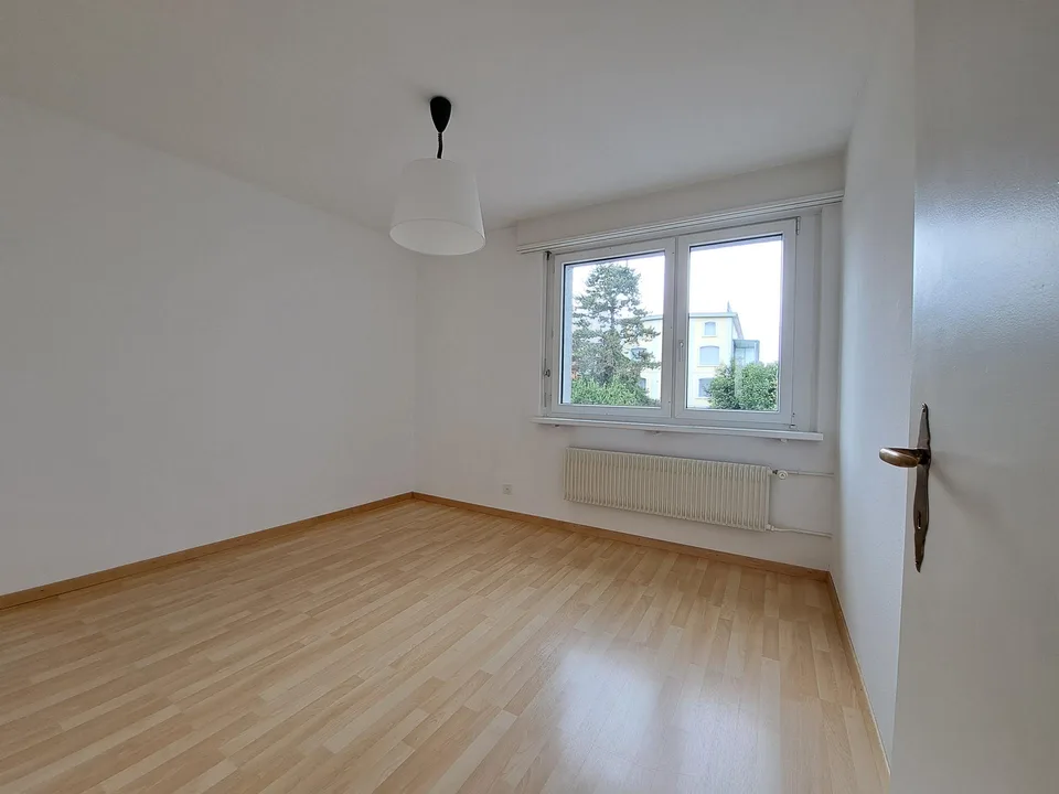 Zentral gelegene Wohnung direkt am Bahnhof – Foto 7 von 8