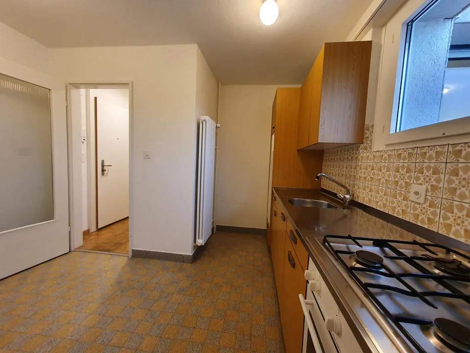 Zentral gelegene Wohnung direkt am Bahnhof – Foto 5 von 8