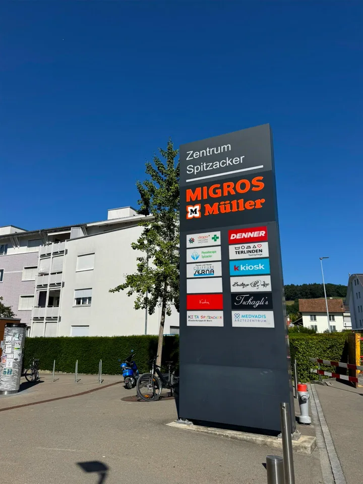 Helle und moderne Büro-/Gewerberäumlichkeiten an bester Lage in Urdorf – Foto 8 von 9