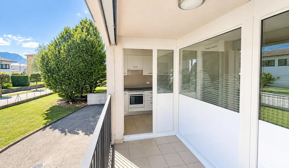 Helles Appartement mit schöner Terrasse in einer komfortablen und strategischen Lage – Foto 8 von 9