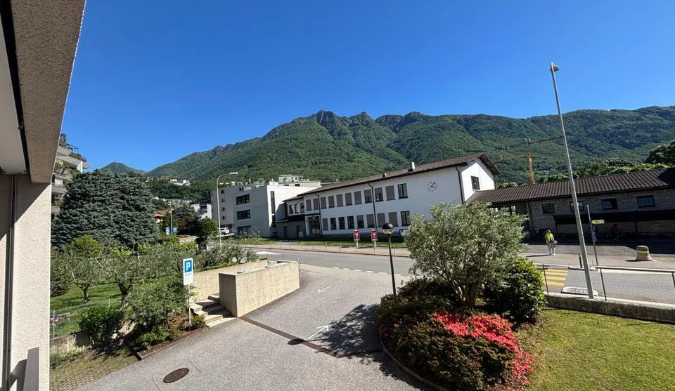 Helles Appartement mit schöner Terrasse in einer komfortablen und strategischen Lage – Foto 9 von 9