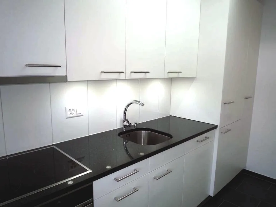 Moderne 3.5-ZW à 65 m2 im 1. OG – Foto 3 von 11