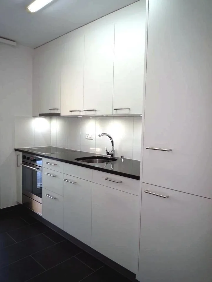 Moderne 3.5-ZW à 65 m2 im 1. OG – Foto 2 von 11
