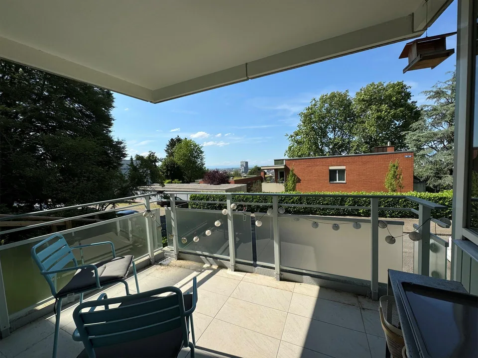 Wohnen mit Aussicht: Attraktive 3.5-Zimmer-Wohnung – Foto 10 von 14