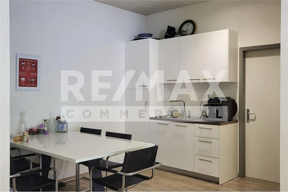 Spazio commerciale/ufficio di ca. 110 m² a Minusio – espandibile e ... – photo 4 of 5