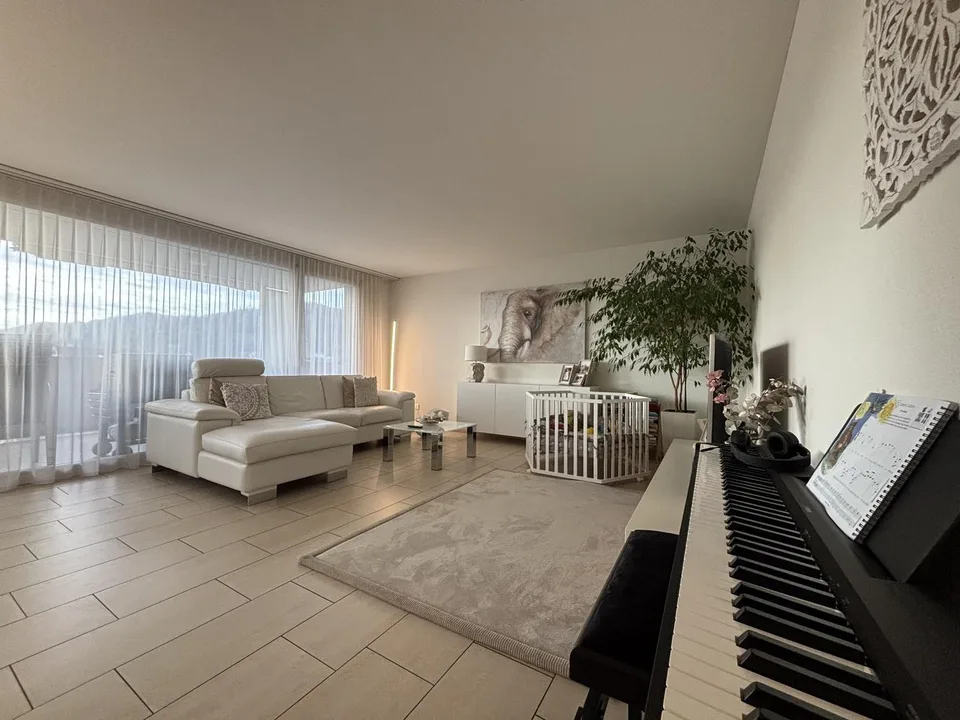 Attraktive 3.5-Zimmerwohnung an zentraler Lage – photo 6 sur 13