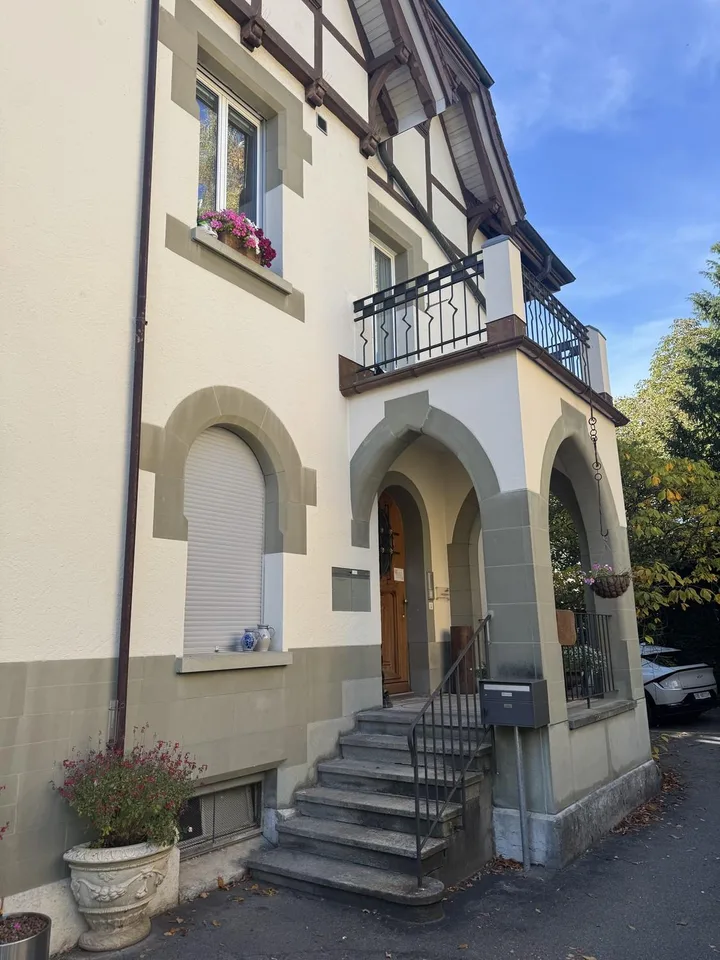 Stilvolle 4-Zimmerwohnung mit Cheminée an ruhiger Lage in Bern! – Foto 2 von 20