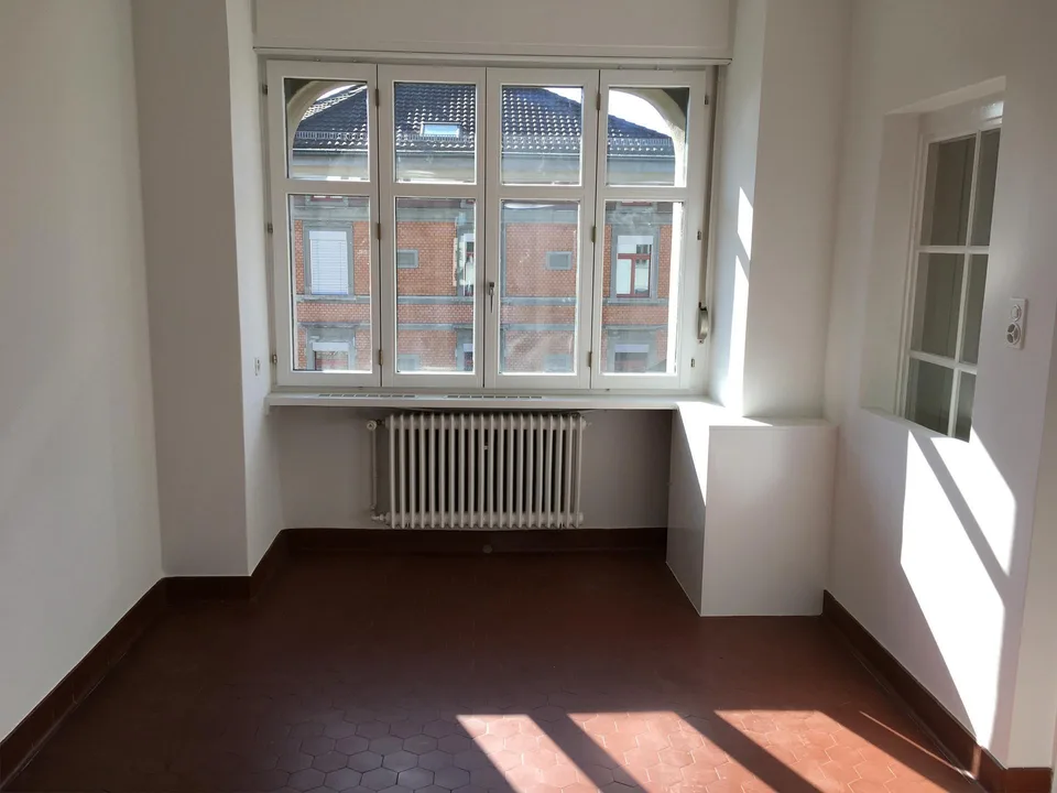 Schöne 6.5 Zimmer-Wohnung im Zentrum – photo 9 sur 12