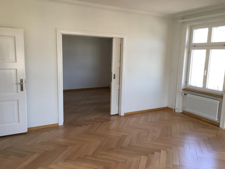 Schöne 6.5 Zimmer-Wohnung im Zentrum – photo 6 sur 12