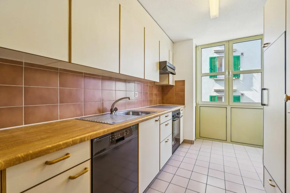 Charmante 4.5-Zimmerwohnung Erdgeschoss in Stadtnähe – foto 3 di 12