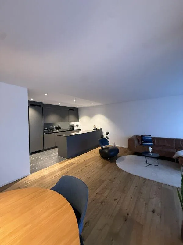 2.5 Zimmerwohnung mit Blick ins Grüne – Foto 2 von 10