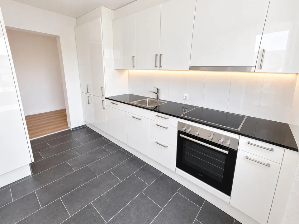 Sanierte Wohnung mit sonniger Aussicht – Foto 2 von 11