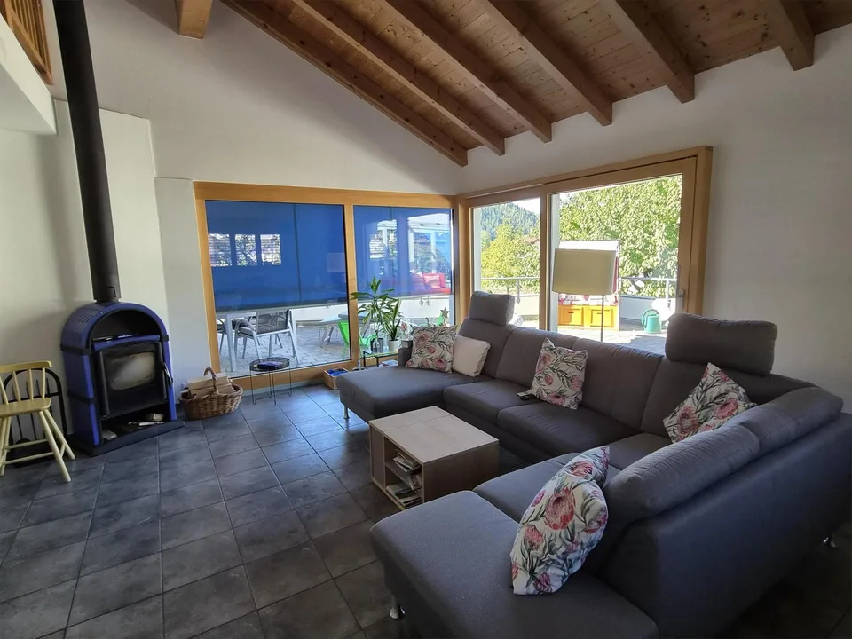Grosszügiges Einfamilienhaus mit Garten – photo 7 of 15