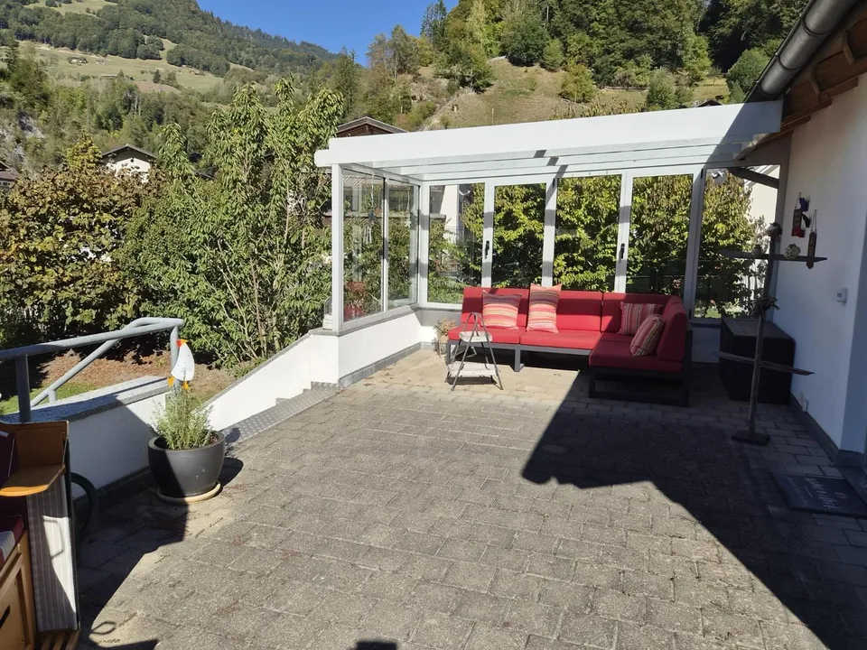 Grosszügiges Einfamilienhaus mit Garten – photo 2 of 15