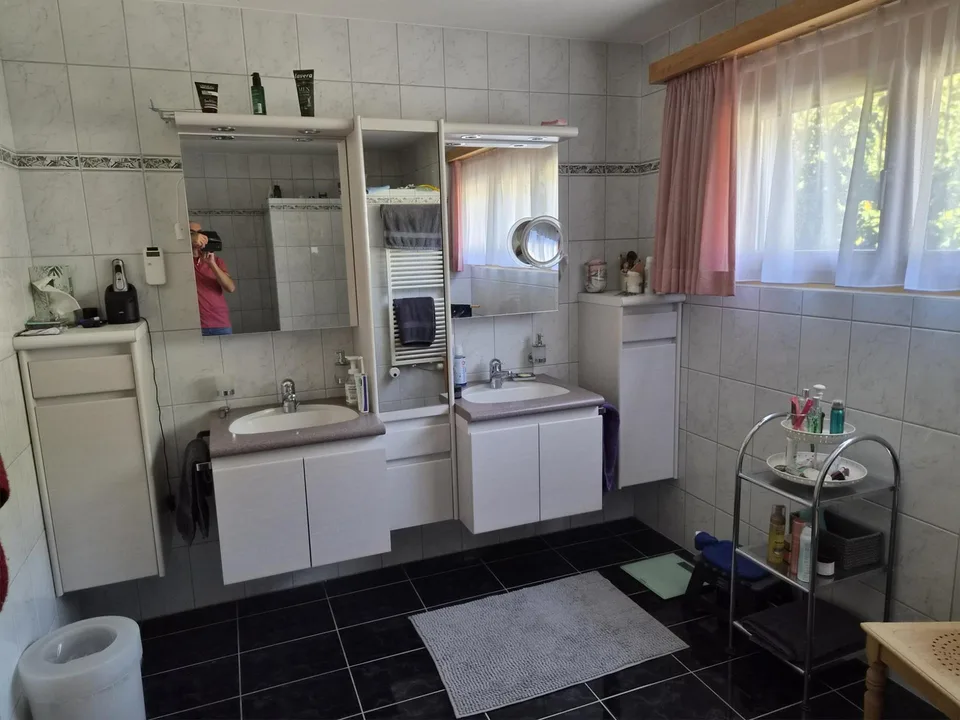 Grosszügiges Einfamilienhaus mit Garten – photo 11 of 15