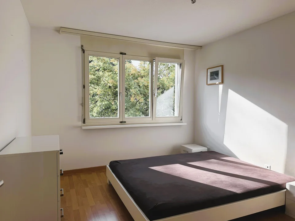 Maisonette-Wohnung mit grosser Terrasse, bevorzugte Lage, Breite – Foto 7 von 14